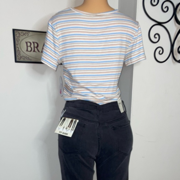 NWT TEE SHORT SLEEVE SIZE XL - Picture 2 of 3